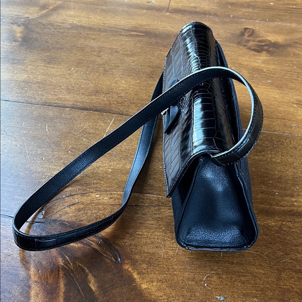 Brighton Vintage Black Clutch Purse with Detachable Shoulder Strap - Picture 8 of 15